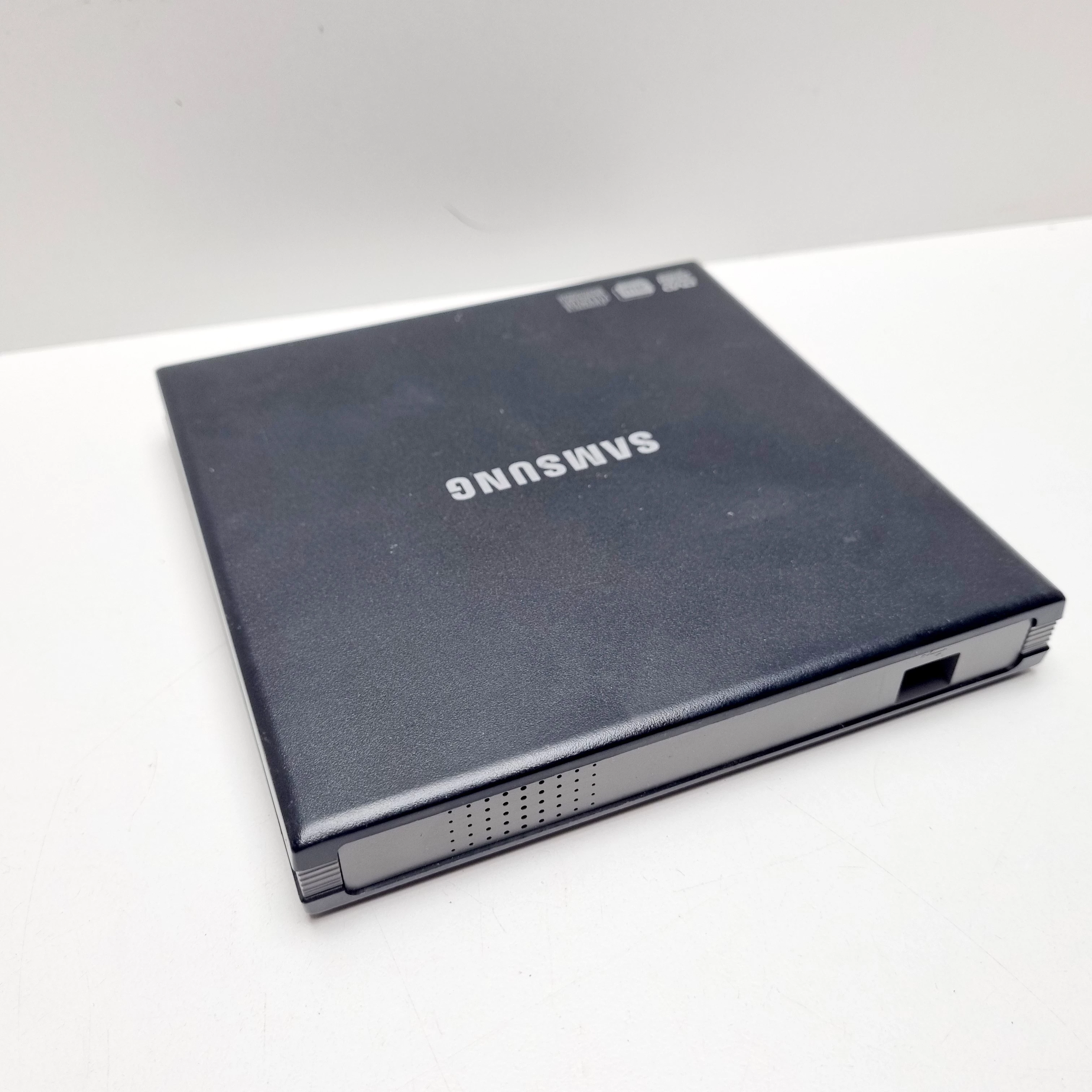 nagrywarka-dvd-zewnetrzna-samsung-se-s084-kabel-stan-11323-2