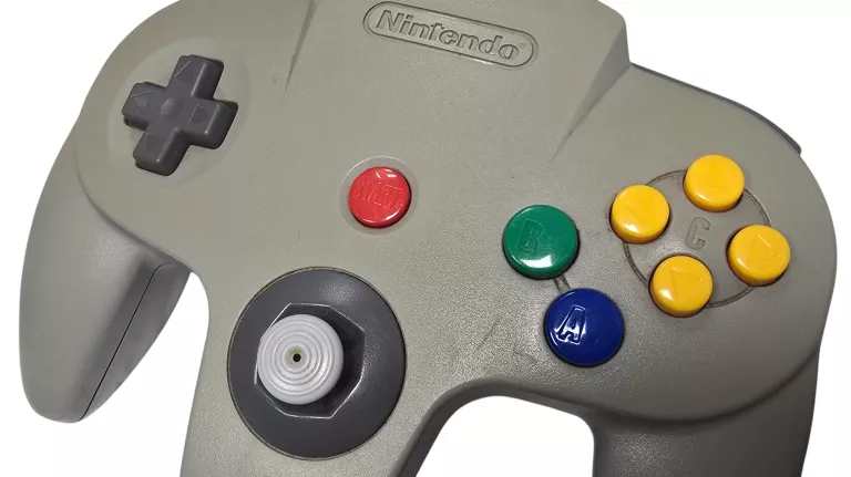 KONSOLA NINTENDO 64 + PAD + OKABLOWANIE