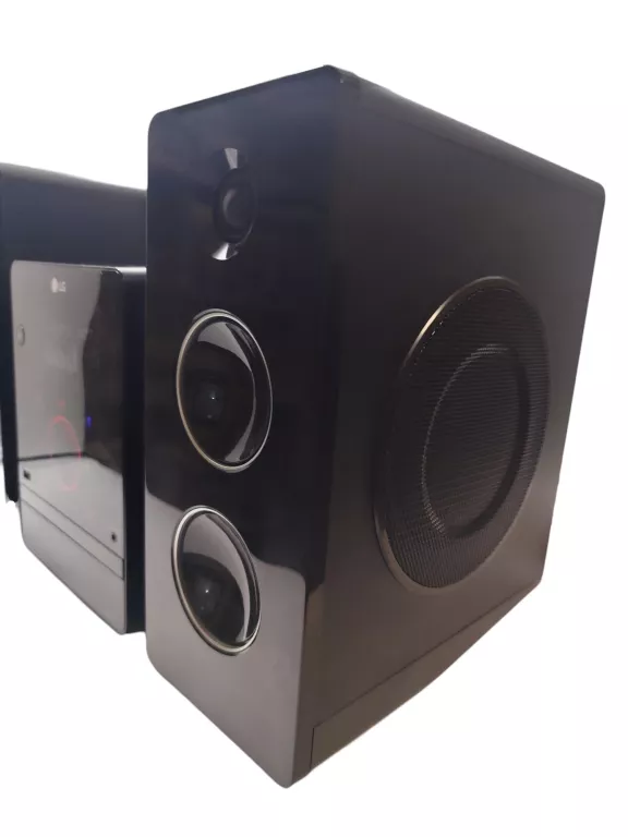 WIEŻA LG CM2760 BLUETOOTH / CD / MP3 + 2 GŁOŚNIKI + PILOT (160 W RMS)