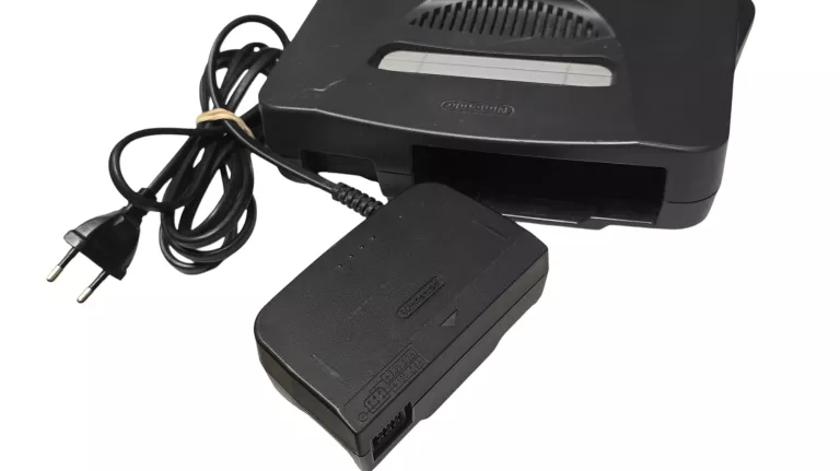 KONSOLA NINTENDO 64 + PAD + OKABLOWANIE