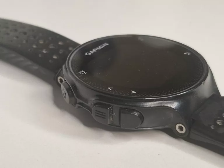 SMARTWATCH GARMIN FORERUNNER 235