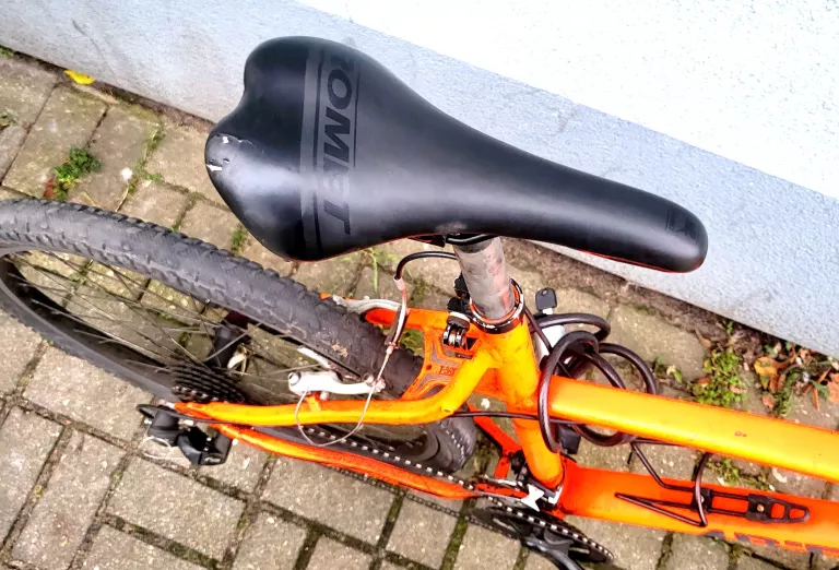 ROWER B'TWIN ROCKRIDER 340 POMARAŃCZOWY