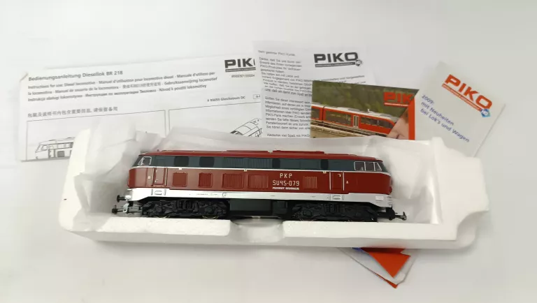 PIKO LOKOMOTYWA BR218 SU45-079 KOMPLET