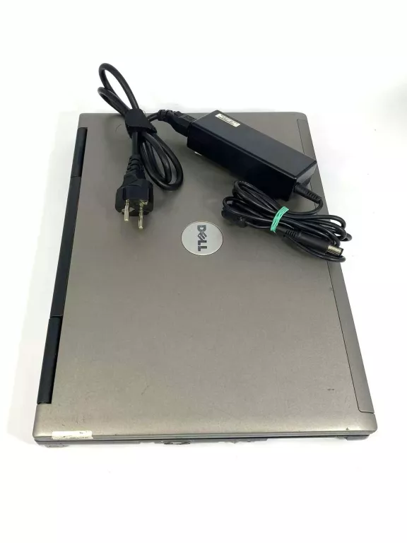 LAPTOP DELL LATITUDE D830/LINUX MINT 21.3/2GB/350GB/WINXP