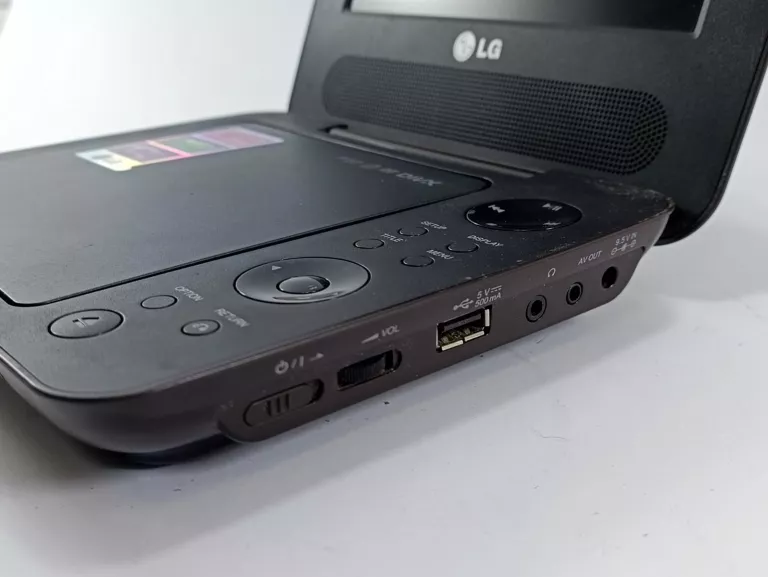 PRZENOŚNY ODTWARZACZ DVD LG DP650