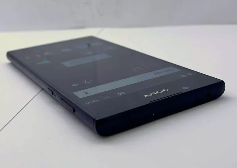 TELEFON SONY XPERIA G3311 16 GB