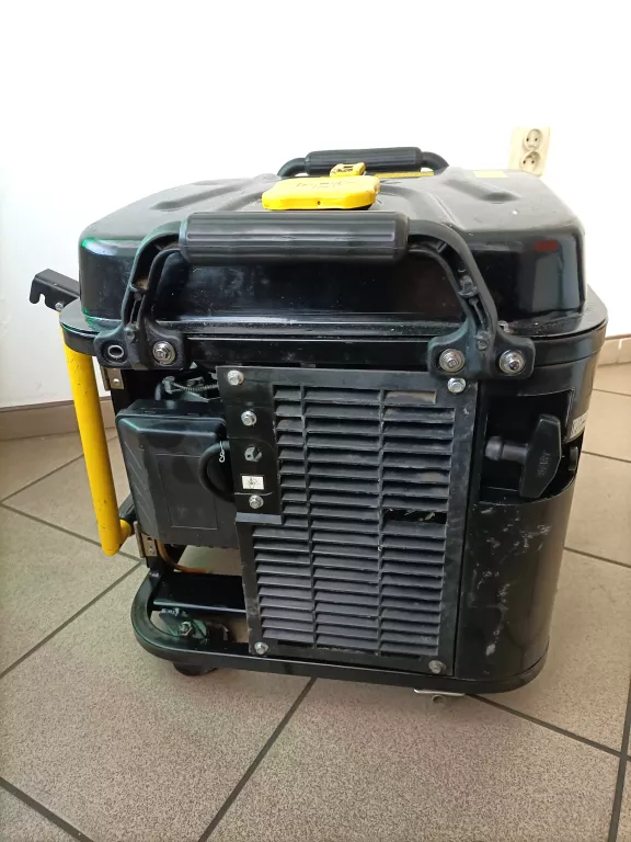 STANLEY GENERATOR INWERTOROWY SIG 3050 3KW
