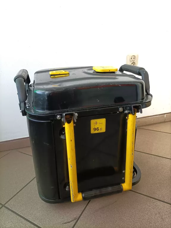 STANLEY GENERATOR INWERTOROWY SIG 3050 3KW