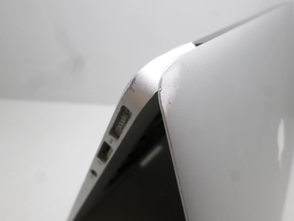 laptop-macbook-air-1466-72-2015r-intel-core-i5-16-ghz-4gb120gb-ean-gtin-888462109765