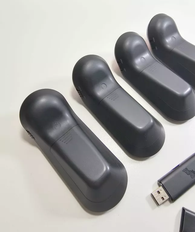 BUZZ! POLSKIE ŁAMIGŁÓWKI Z ZESTAWEM BUZZERÓW PS3 UNIKAT!