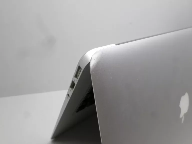 laptop-macbook-air-1466-72-2015r-intel-core-i5-16-ghz-4gb120gb-typ-dysku-twardego-128550-2