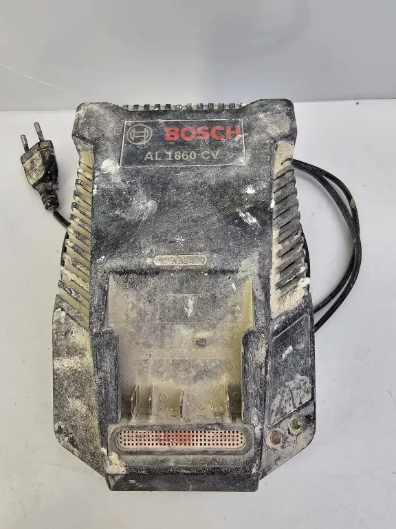 ŁADOWARKA BOSCH AL 1860 CV