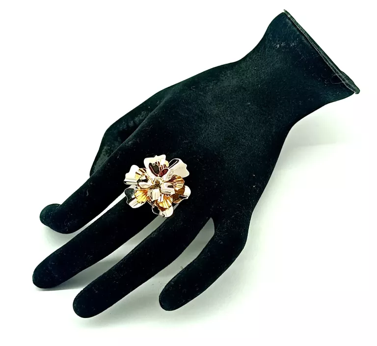 REWELACYJNY SREBRNY PIERŚCIONEK KWIAT 5,44G 925