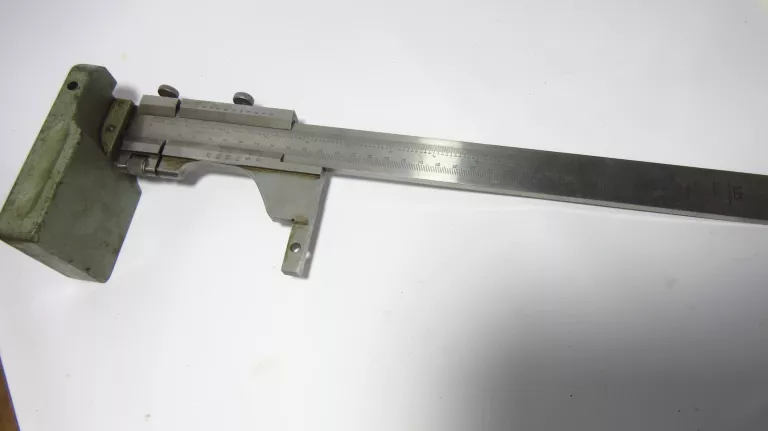 ZESTAW POMIAROWY VIS ZE SKRZYNKĄ