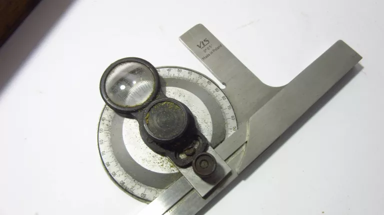 ZESTAW POMIAROWY VIS ZE SKRZYNKĄ