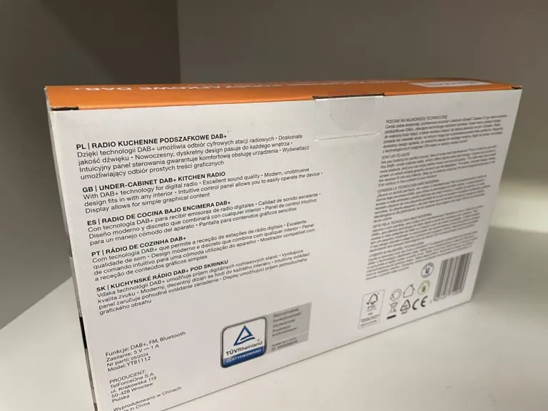 RADIO KUCHENNE PODSZAFKOWE DAB+ CZARNE HYKKER