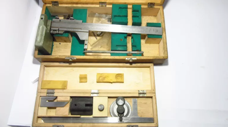 ZESTAW POMIAROWY VIS ZE SKRZYNKĄ