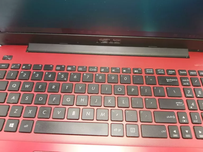 LAPTOP ASUS F555L 8/128GB, I3 + ZASILACZ