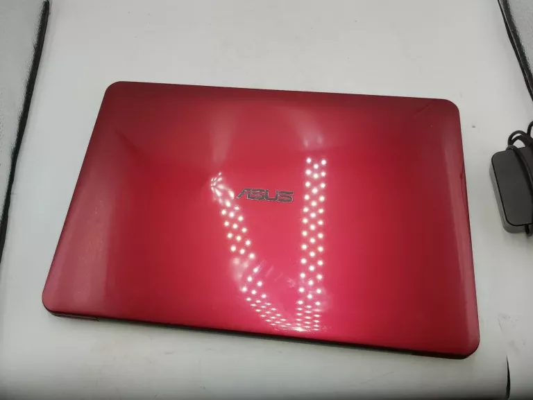 LAPTOP ASUS F555L 8/128GB, I3 + ZASILACZ