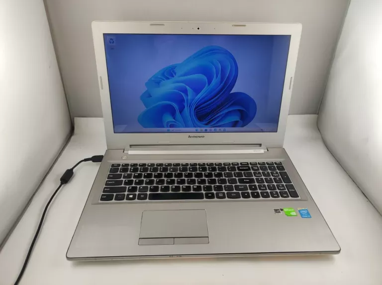 LAPTOP LENOVO Z50-70, I3-4030U, 1TB, 4GB , GEFORCE 840M
