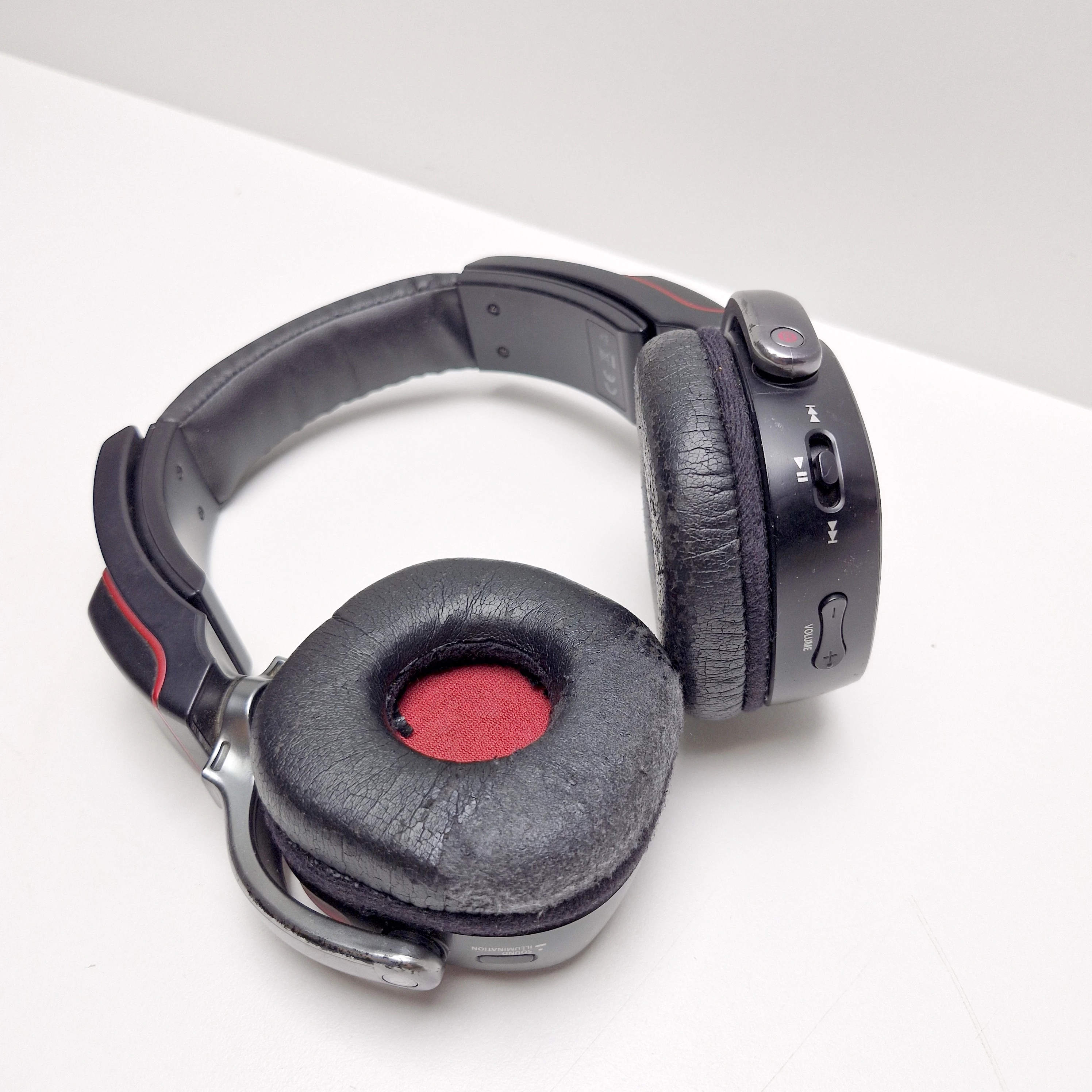 sluchawki-sony-walkman-nwz-wh505-stan-11323-2