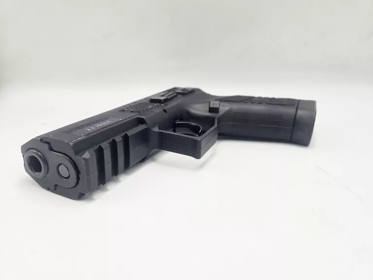 WIATRÓWKA PISTOLET CZ 75 P-07 DUTY ZESTAW ŚRUT BB + 5X CO2