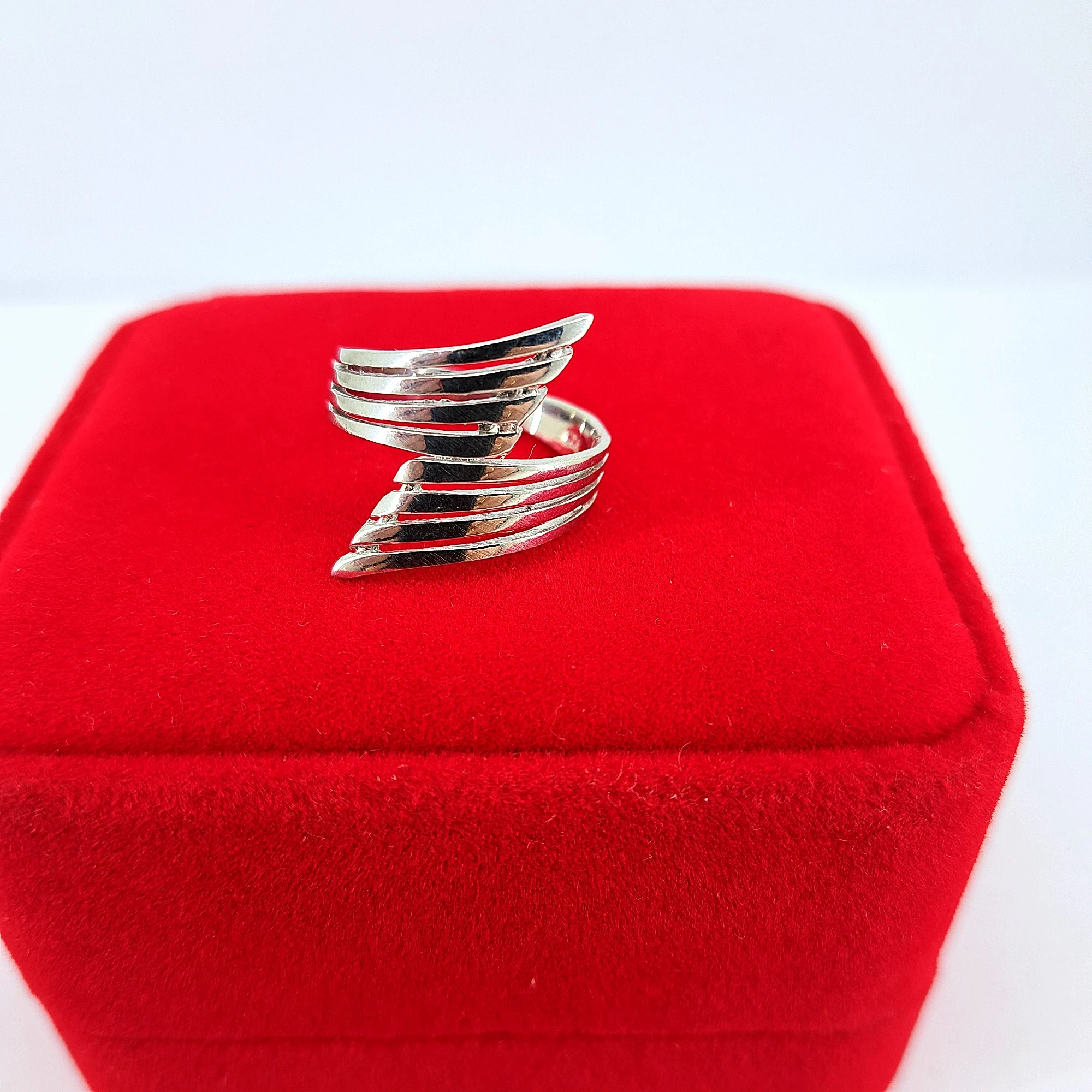 stylowy-srebrny-pierscionek-p925-295-g-material-15835-4