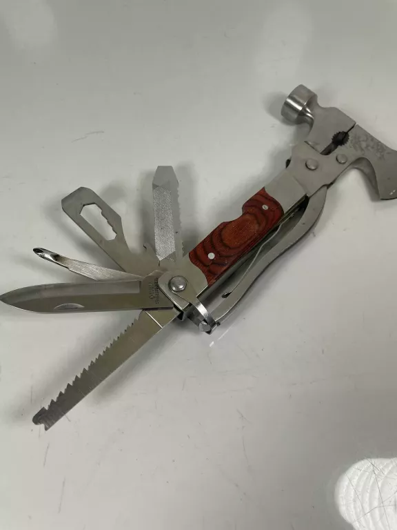 NIEZBĘDNIK KIEROWCY MULTITOOL NARZĘDZIE WIELOFUNKCYJNE SIEKIERA MŁOTEK