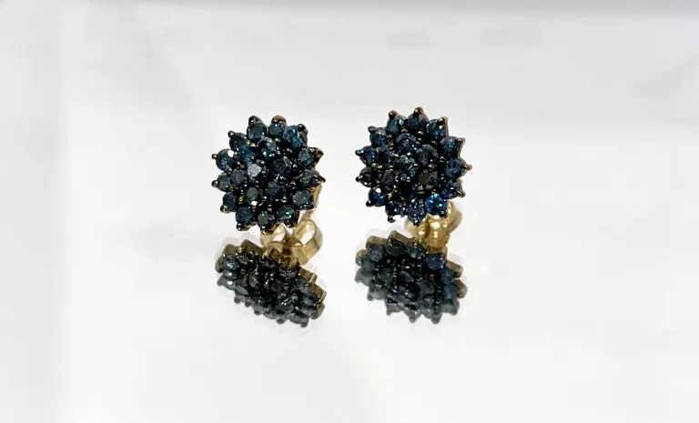ZŁOTE KOLCZYKI SZTYFTY Z NIEBIESKIMI DIAMENTAMI 1,95G P.375