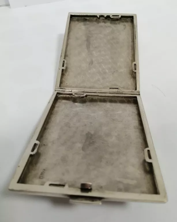 srebrna-papierosnica-15329-g-800-stan-11323-2