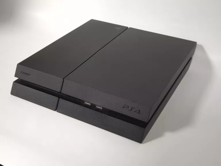 KONSOLA SONY PLAYSTATION 4 500GB Z GRAMI
