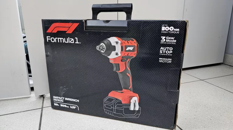 KLUCZ UDAROWY FORMULA 1 IW300 300NM 20V + NASADKI OD LOMBARD TRZEBNICA