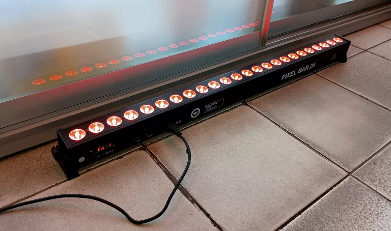 LISTWA IMPREZOWA PIXEL BAR LED 24 LIGHT 4ME