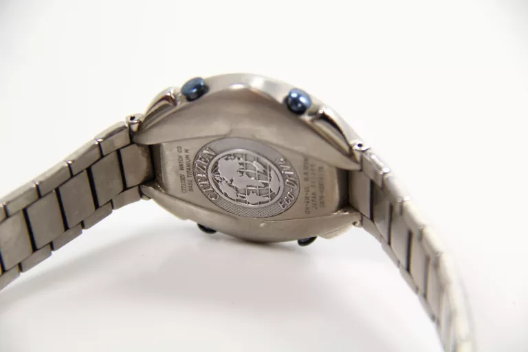 ZEGAREK CITIZEN ECO DRIVE GN-4W-UL
