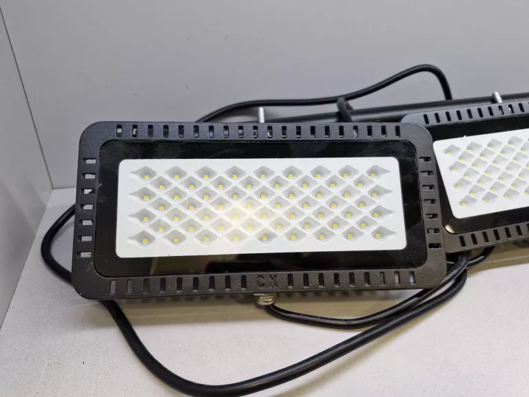 REFLEKTOR HALOGEN LED 2X40W NA STATYWIE STOJAK