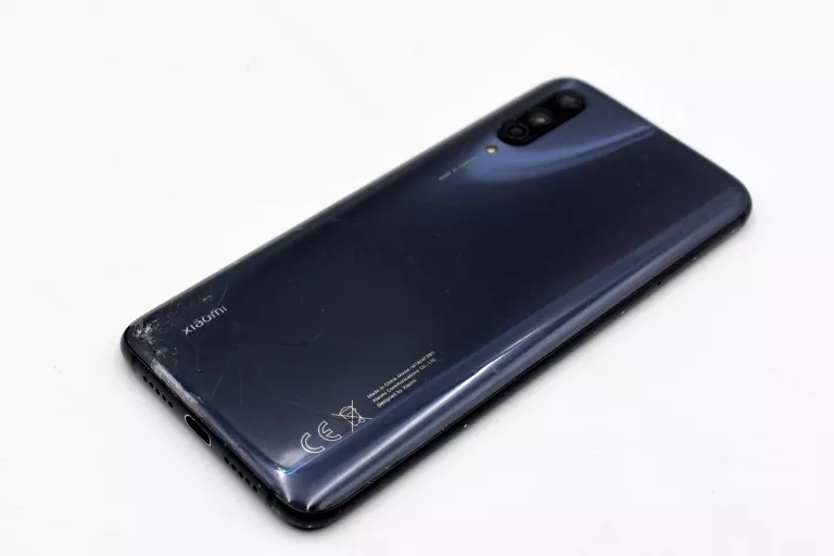 TELEFON XIAOMI MI 9 LITE 6/64GB #OPIS