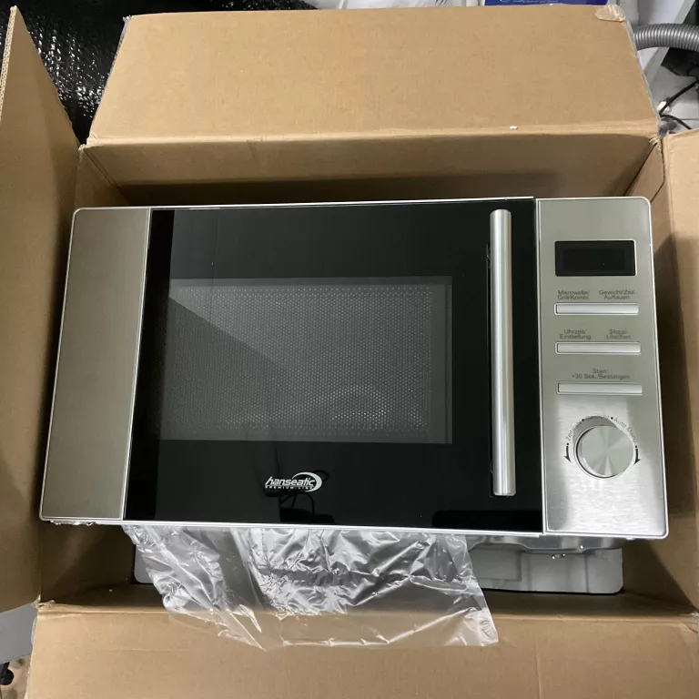 KUCHENKA MIKROFALOWA HANSEATIC 656920 800W 20L