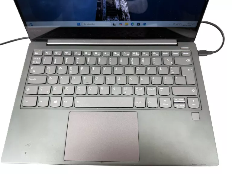 LAPTOP LENOVO YOGA 730-13IKB 13,3 " INTEL CORE I5 8 GB / 512 GB