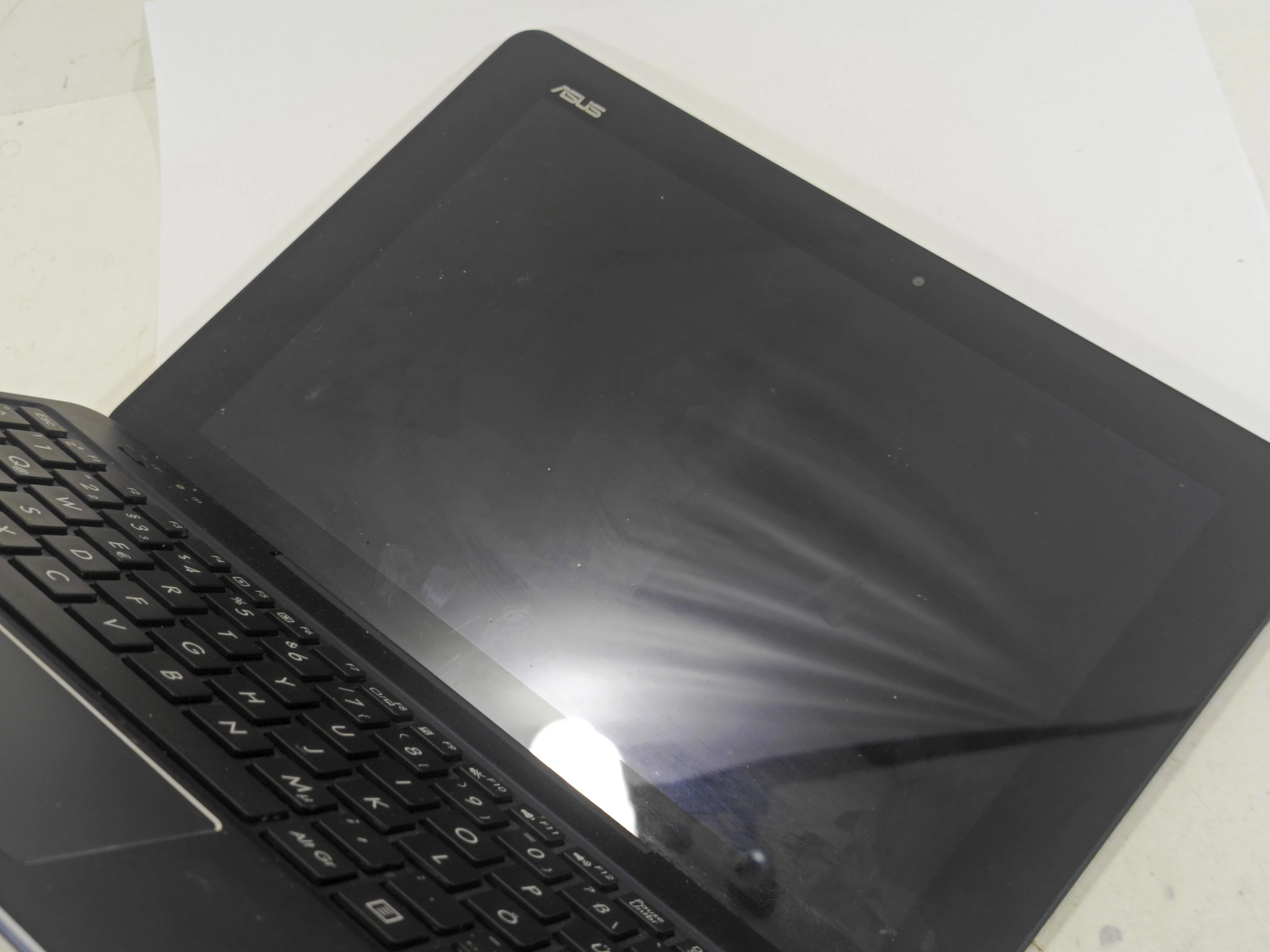 laptop-netbook-tablet-2-w-1-asus-t100chi-fg001b-przekatna-ekranu-1010