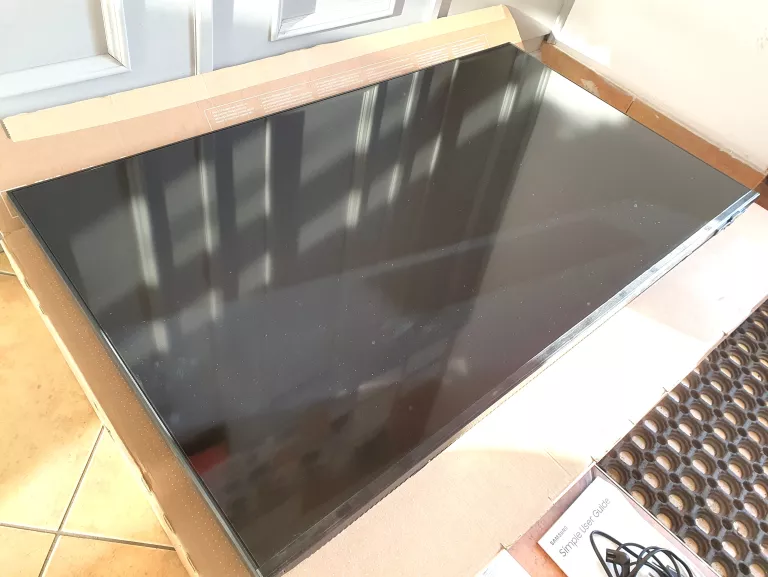 TELEWIZOR SAMSUNG 4K DU7100 43 CALE SMART KOMPLET GW