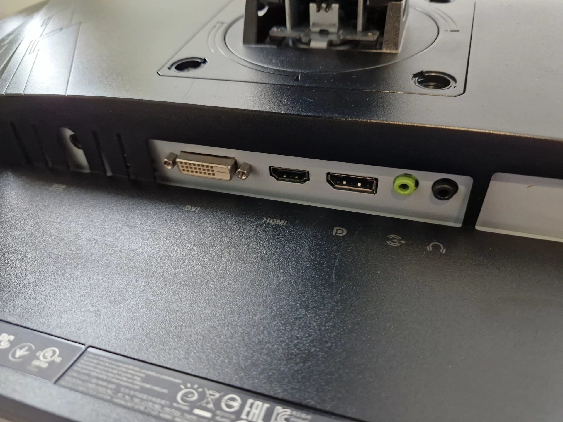 asus-vg279q-monitor-dla-graczy-27-cali-144hz-ips-freesync-stan-11323-2