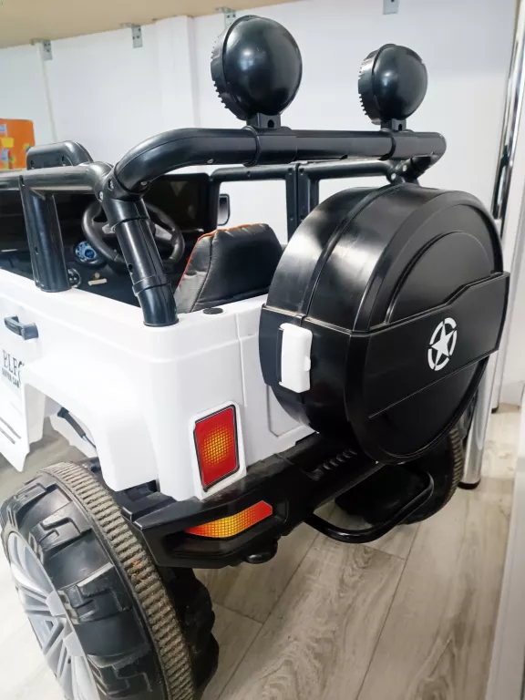 AUTO ZDALNIE STEROWANE JEEP BLF-119