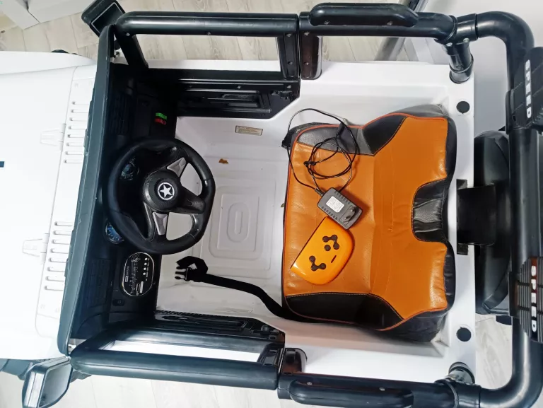 AUTO ZDALNIE STEROWANE JEEP BLF-119