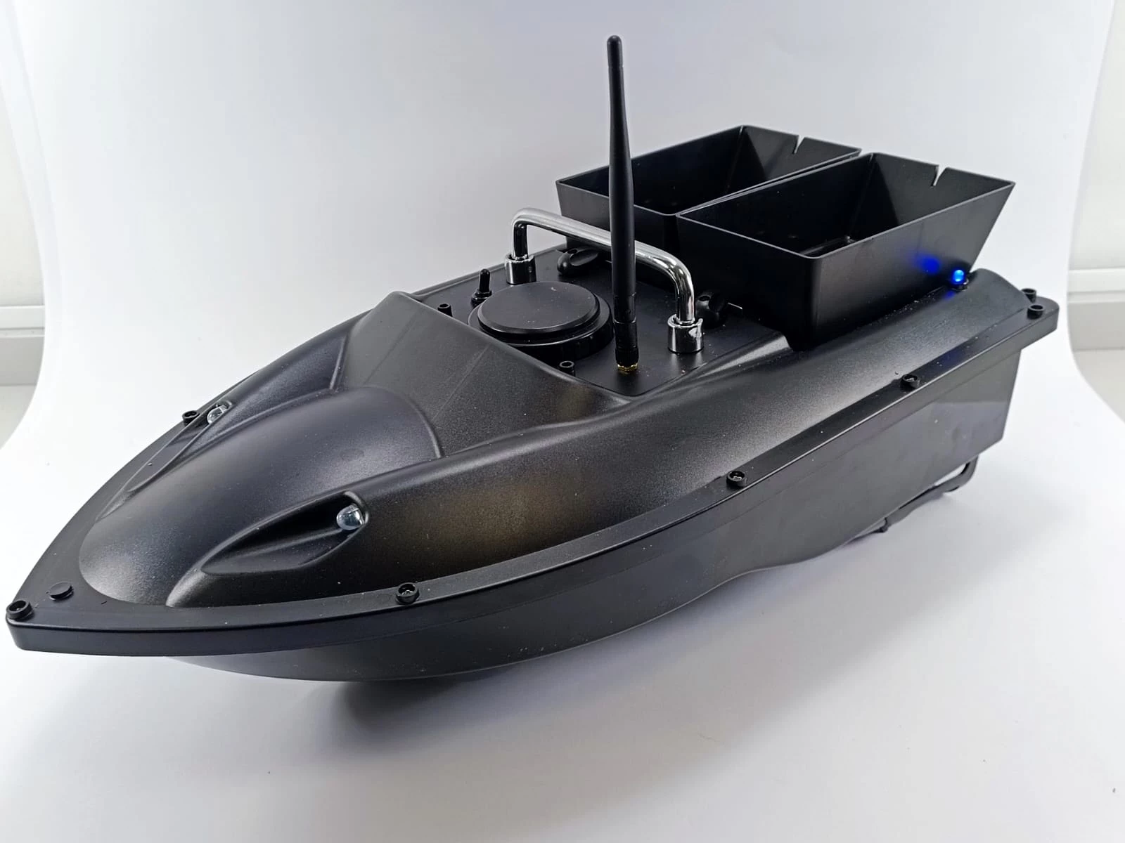 lodka-zanetowa-gps-12000-mah-czarna-stan-11323-2