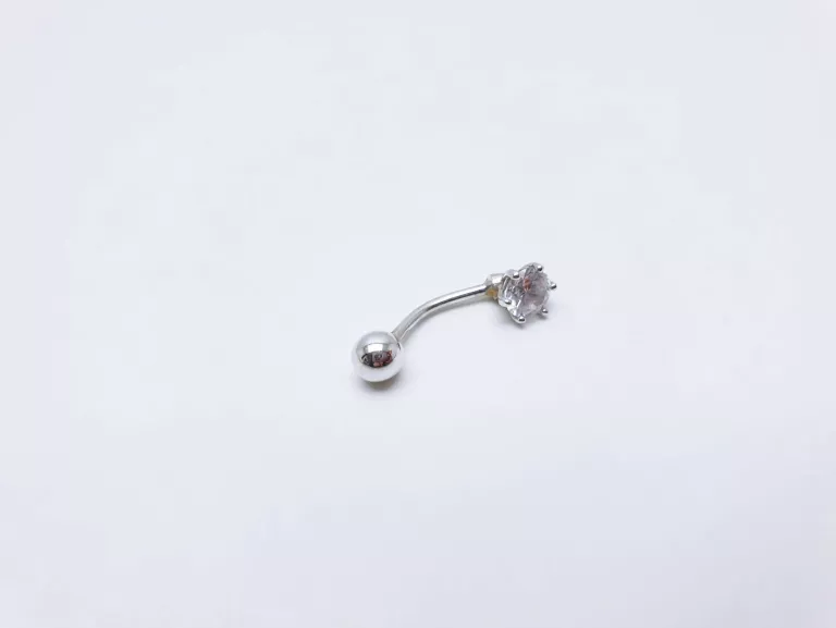 KOLCZYK DO PĘPKA BIAŁE ZŁOTO 1,12G PR.585