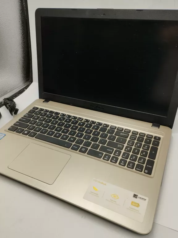 LAPTOP ASUS K540U INTEL CORE I3 15,5" (OPIS)