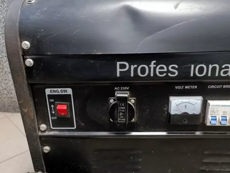 AGREGAT PRĄDOTWÓRCZY PROFESSIONAL HC40-250/BOT