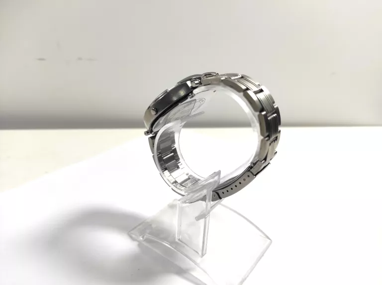 ZEGAREK NARĘCZNY EDIFICE CASIO AMW-200 BN