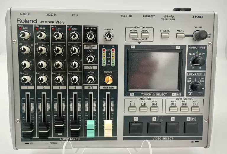 MIXER AV  ROLAND VR-3 AV + WALIZKA