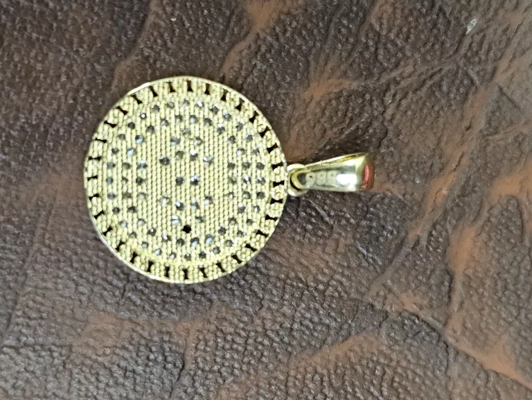 ZŁOTA ZAWIESZKA OKRĄGŁA CC 585 1.74
G. J
